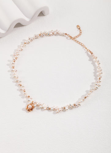 Camellia Vintage Pearl Necklace 0100 — Timeless Elegance with a Touch of Romance