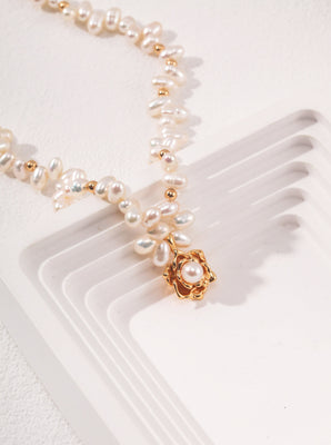 Camellia Vintage Pearl Necklace 0100 — Timeless Elegance with a Touch of Romance