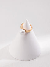 Load image into Gallery viewer, Minimalist Pearl Ring J0054