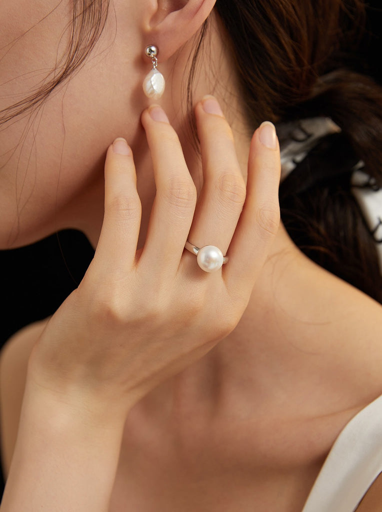 Minimalist Pearl Ring J0054