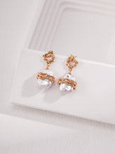 Load image into Gallery viewer, Vintage Baroque Pearl Earrings