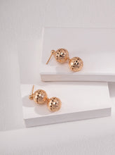 Load image into Gallery viewer, Vintage Ball Sterling Silver Earrings
