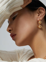 Load image into Gallery viewer, Vintage Ball Sterling Silver Earrings