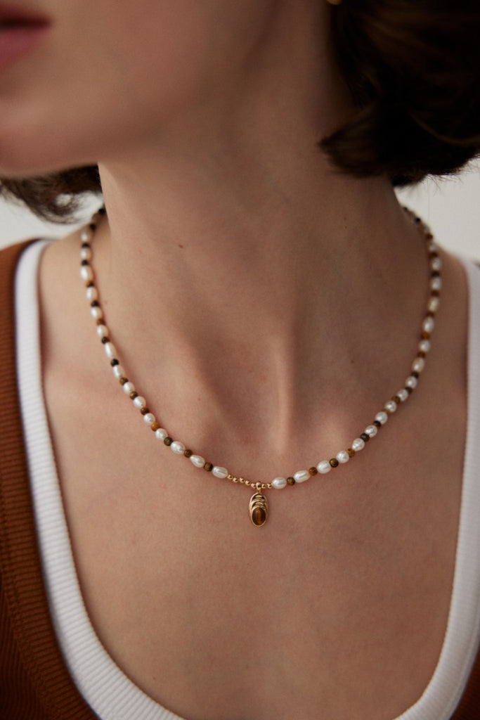 Tiger's Eye Pendant Pearl Necklace D0466