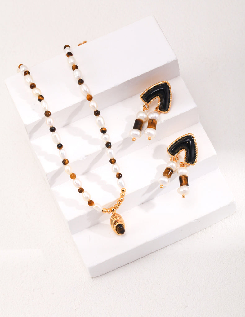 Tiger's Eye Pendant Pearl Necklace D0466