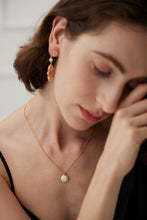 Load image into Gallery viewer, Pearl Necklace D0476