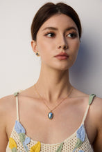 Load image into Gallery viewer, Silver Horse Shell Necklace D0531