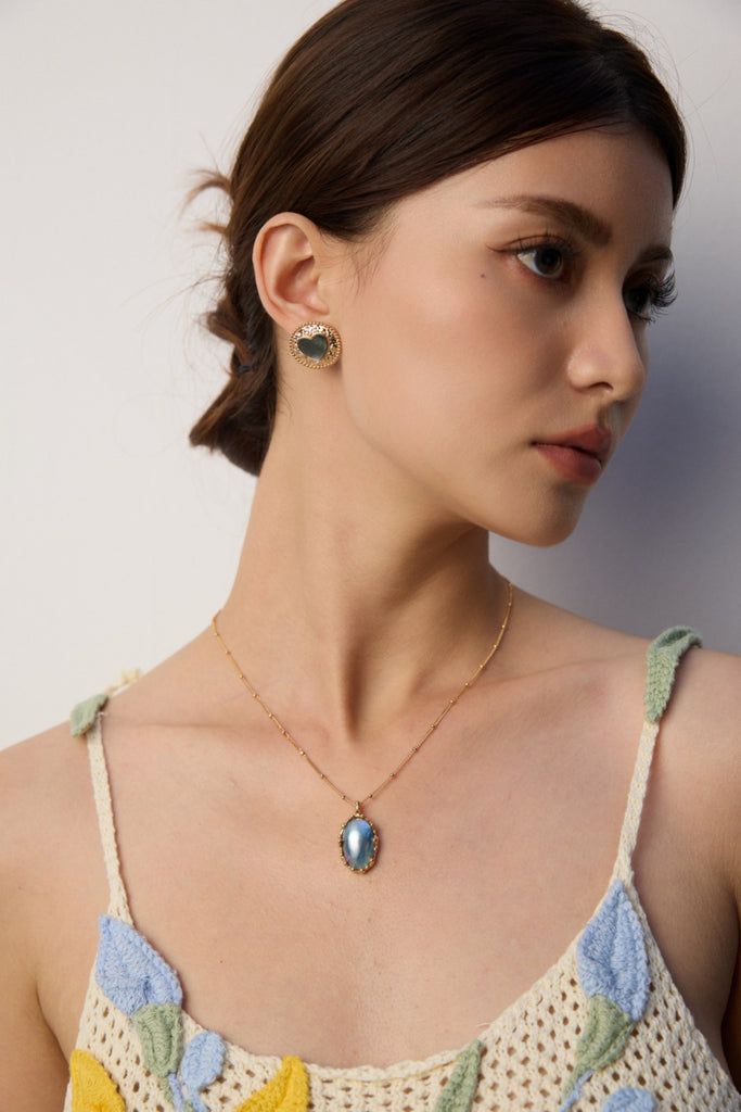 Silver Horse Shell Necklace D0531