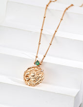 Load image into Gallery viewer, Vintage Zircon Pendant Necklace D0597