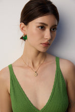 Load image into Gallery viewer, Vintage Zircon Pendant Necklace D0597