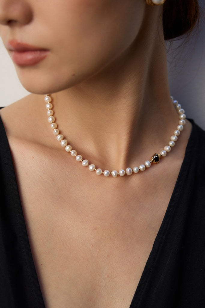 Natural Pearl Necklace D0587