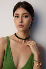 Load image into Gallery viewer, Simple Green Velvet Ribbon/Black PU  Zircon Necklace D0585