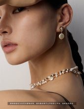 Load image into Gallery viewer, Retro Gold Necklace D0442