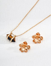 Load image into Gallery viewer, Diamond-shaped Tiger&#39;s Eye Pendant Necklace D0579