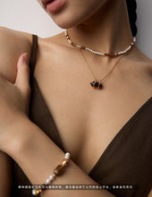 Load image into Gallery viewer, Diamond-shaped Tiger&#39;s Eye Pendant Necklace D0579