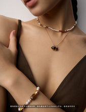Load image into Gallery viewer, Natural Pearl and Glass Bead Necklace D0643