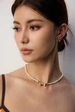Load image into Gallery viewer, Vintage Natural Pearl Butterfly Necklace D0580