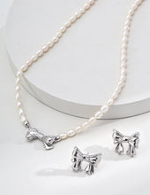 Load image into Gallery viewer, Vintage Natural Pearl Butterfly Necklace D0580