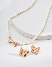 Load image into Gallery viewer, Vintage Natural Pearl Butterfly Necklace D0580