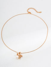 Load image into Gallery viewer, Natural Pearl Designer Pendant Necklace D0596