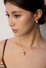 Load image into Gallery viewer, Natural Pearl Designer Pendant Necklace D0596