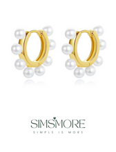 Load image into Gallery viewer, Shell Pearls Garland Hoop E0597