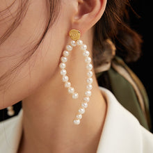 Load image into Gallery viewer, Long Natural Pearl Earrings (single) E0701