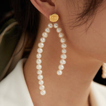 Load image into Gallery viewer, Long Natural Pearl Earrings (single) E0701
