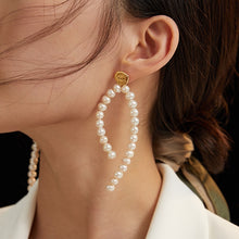Load image into Gallery viewer, Long Natural Pearl Earrings (single) E0701