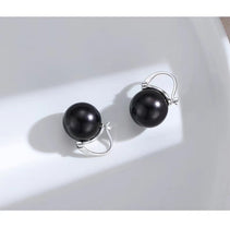 Load image into Gallery viewer, Black Shell Pearl Dangle Earrings E0540