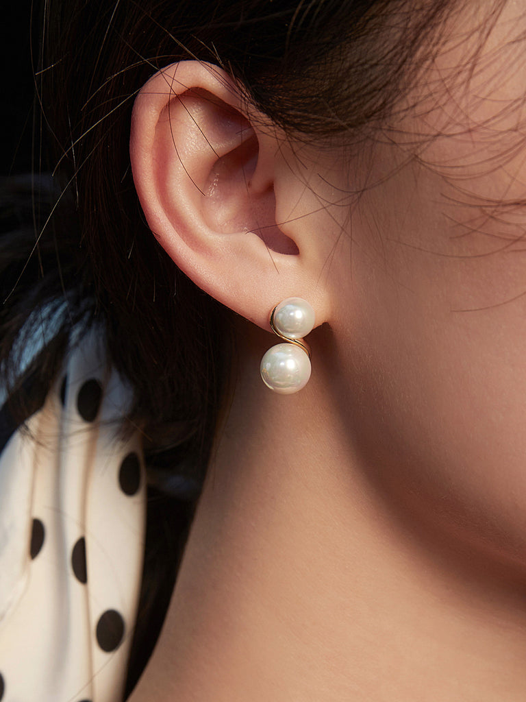 Minimalist Shell Pearl Earrings E0669