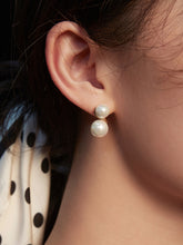 Load image into Gallery viewer, Minimalist Shell Pearl Earrings E0669