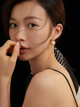 Load image into Gallery viewer, Minimalist Shell Pearl Earrings E0686