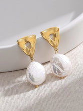 Load image into Gallery viewer, Natural Baroque Pearls Earrings E0609