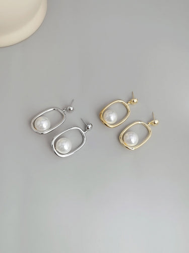 Pearl Dangle Earrings E0364-1