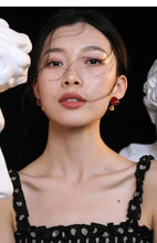 Load image into Gallery viewer, Red Oil-drop Glaze Earrings E0604