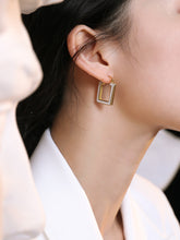 Load image into Gallery viewer, Red／White Oil-drop Glaze Earrings E0590