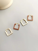 Load image into Gallery viewer, Red／White Oil-drop Glaze Earrings E0590