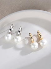 Load image into Gallery viewer, Simple Shell Pearls Earrings E0670