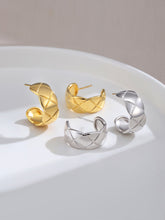 Load image into Gallery viewer, Sterling Silver C-Shaped Earrings E0622