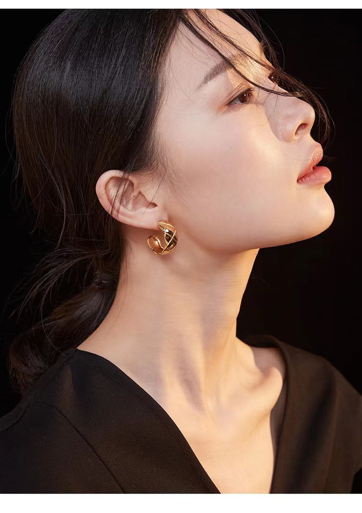 Sterling Silver C-Shaped Earrings E0622