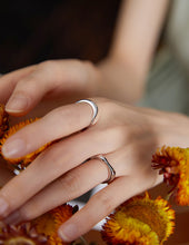 Load image into Gallery viewer, Sterling Silver Dainty Ring J0062