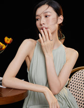 Load image into Gallery viewer, Sterling Silver Dainty Ring J0069