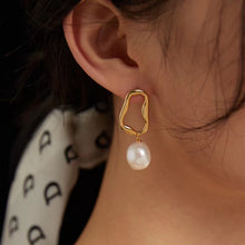 Load image into Gallery viewer, Baroque Shaped Pearl Earrings E0687