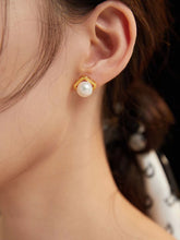 Load image into Gallery viewer, Geometric Natural Pearl Earrings E0680
