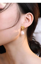 Load image into Gallery viewer, Natural Baroque Pearls Earrings E0609