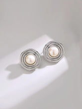 Load image into Gallery viewer, Disc Natural Pearl Earrings E0606